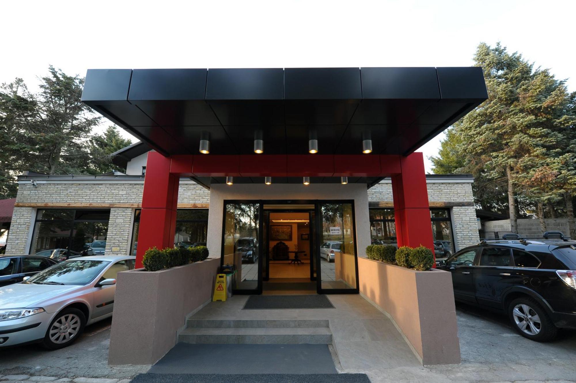 1000卢瑟酒店 贝尔格莱德 外观 照片
